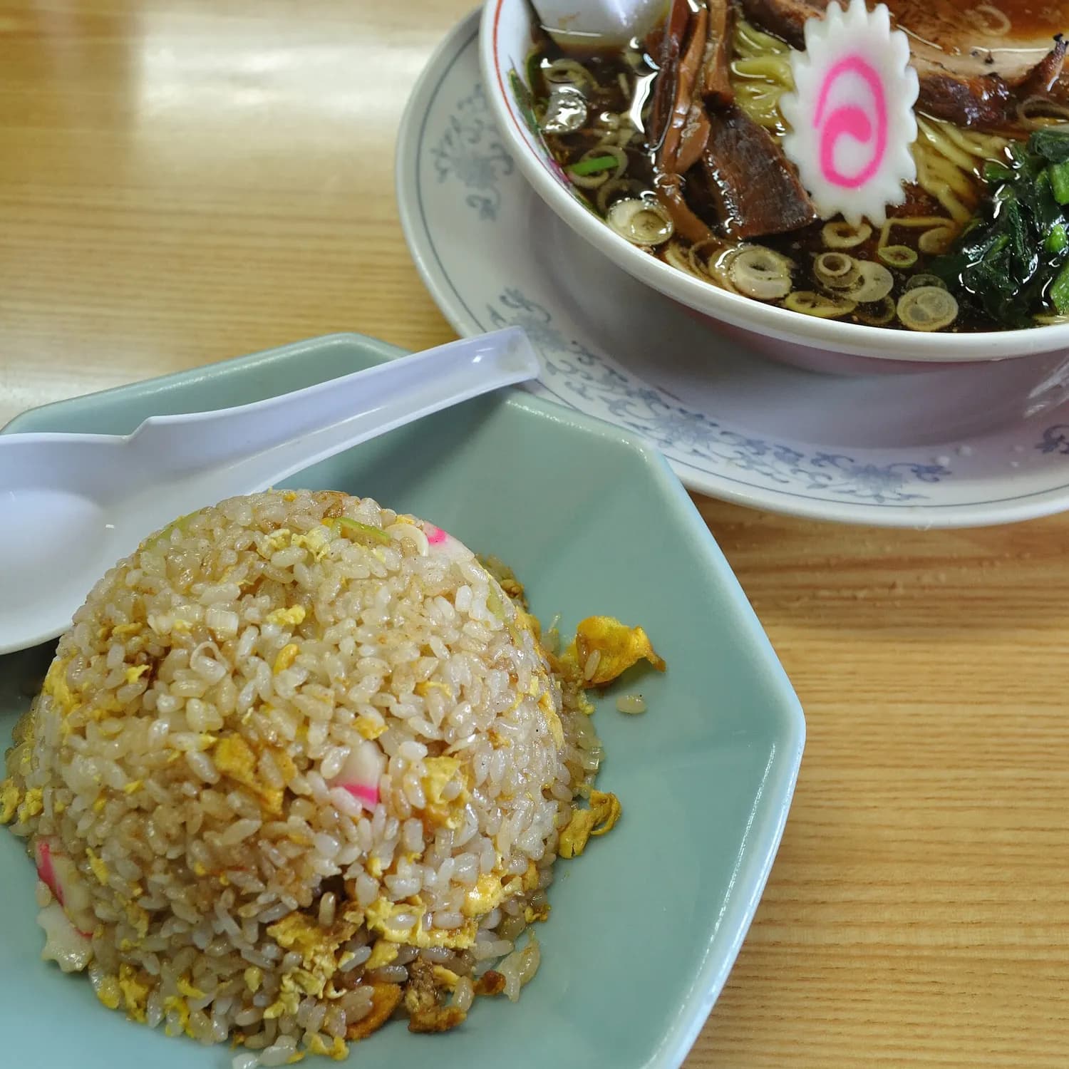 Japanese ramen and chahan reference photo.